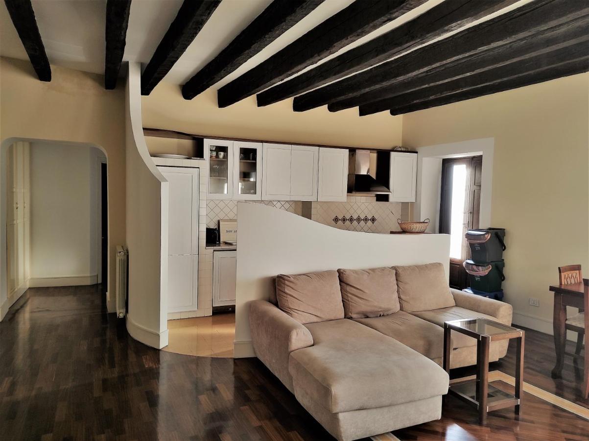 Flora'S House - Ortigia Holidays Сиракузы Экстерьер фото